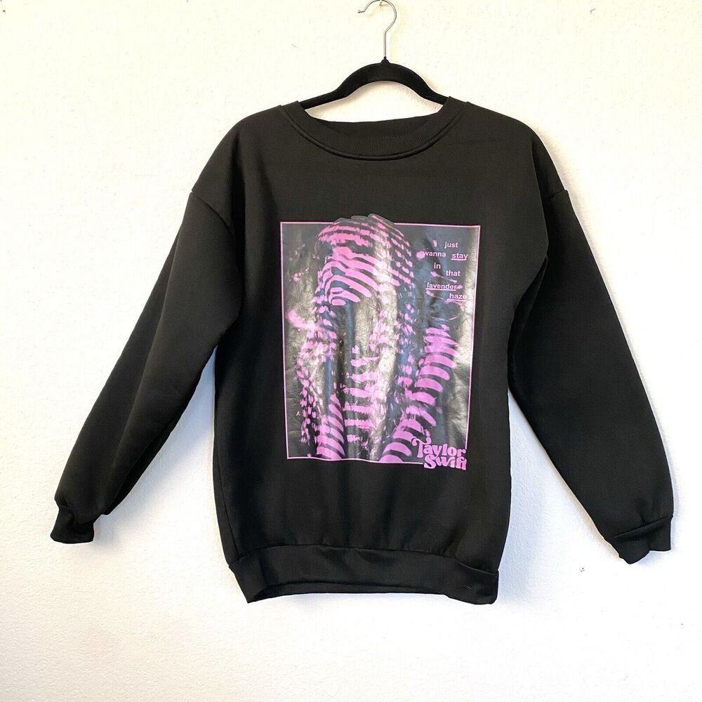 Swifty The Eras Tour Swiftie Sweatshirt M Midnights Lavender Haze Cozy